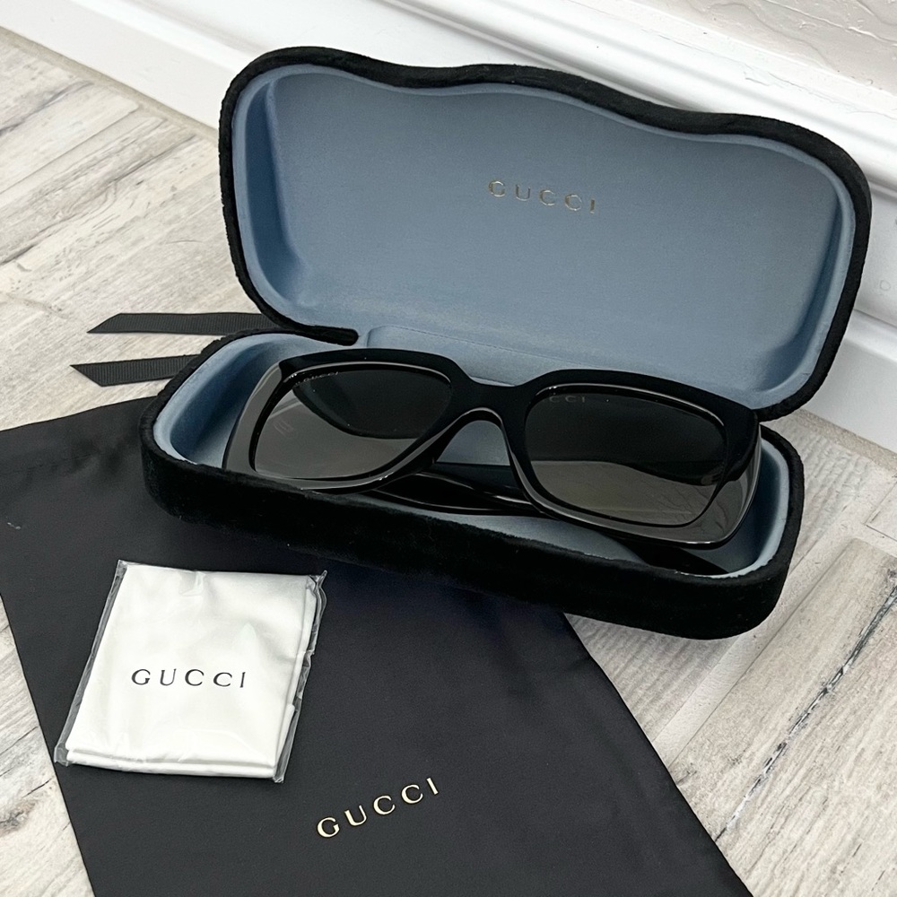 Gucci Black Square Logo Sunglasses